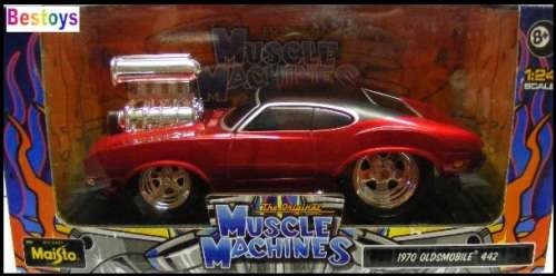 Maisto Muscle Machines Diecast Model Car 32236 Oldsmobile 442 1970 + blower 1/24 scale new