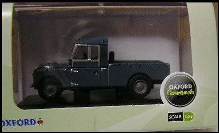 Oxford Diecast Model Car LAN1109002 Land Rover 109 inch Pickup 1/72 OO railway scale new in pack
