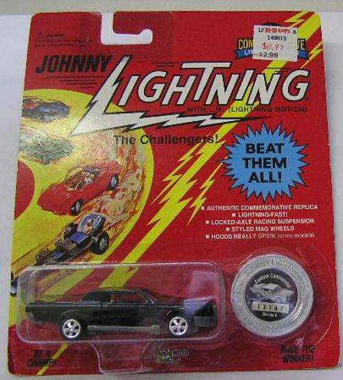 Johnny Lightning Diecast Model Car Challengers , Custom Continental , 1995 on card , new in blister