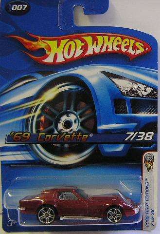 Hotwheels Diecast Model Car No 7 First Edition 2006 Chevy Chevrolet Corvette 1969 2005 on card new