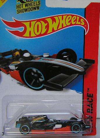 Hotwheels Hot Wheels Diecast Model Car 2014 146 / 250 F1 F 1 Racer No 8 Motorsport 1/64 scale new