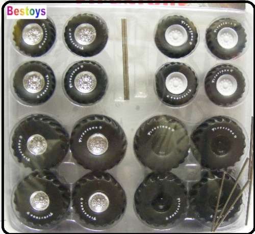 Greenlight Model Car Wheel Set Kings Of Crunch Monster Truck "Firestone" rubber real riders 1/64 sc