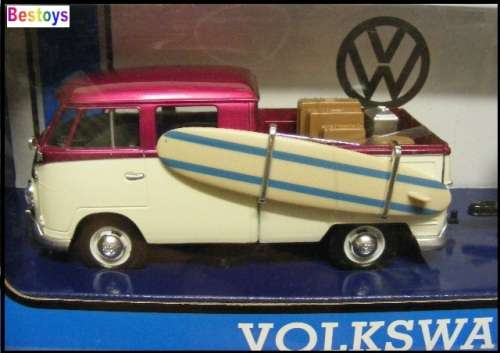 Motormax Motor Max Diecast Model Car 79673 VW Volkswagen Kombi T 1 T1 Double Cab Pickup + Camper Tra