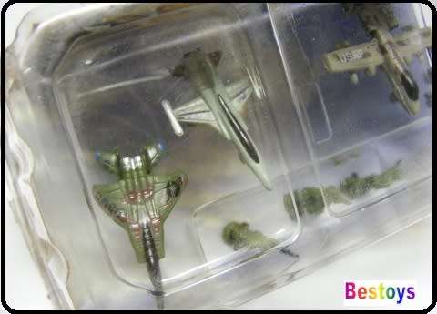 Micro Champ Minifigures & Mini Planes Military Collectible FiguresA10 Thunderbolt F16 F22 new in pac