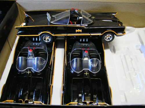 JADA Diecast Model Car 98262 Batmobile Batman Classic 1966 TV Series Movie Film TV DC 1/24 scale new