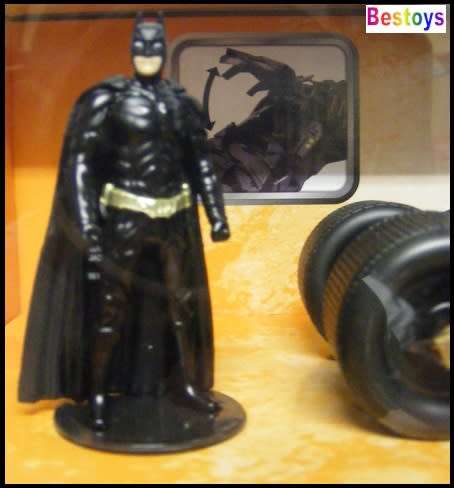 JADA Diecast Model Car 98261 Batmobile Batman Dark Knight & Figurine TV Movie Film DC 1/24 scale new