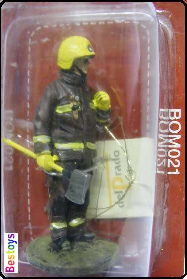 Fire Firefighters Diecast Figure Collection Fireman + Axe London UK 2003 54 mm