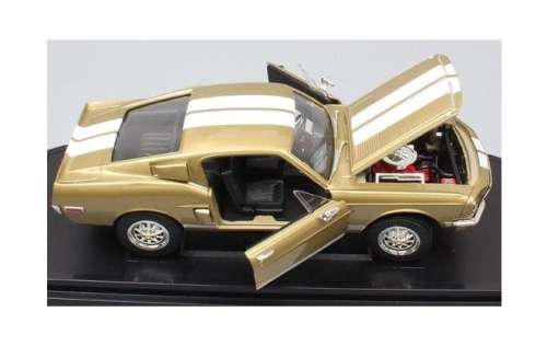 Road Signature Yatming Diecast Model Car 92168 Ford Mustang Shelby GT 500 GT500 KR 1968 1/18 scale