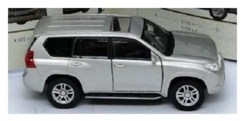 Welly Diecast Model Car Toyota Land Cruiser Prado 1/32 scale new in pack