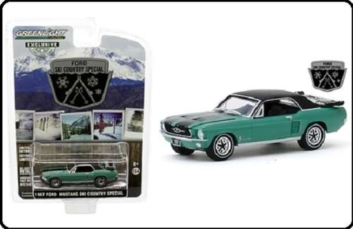 Greenlight Diecast Model Car Exclusive Ford Mustang Ski Country Special 1967 + Skis 1/64 scale new