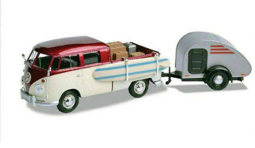 Motormax Motor Max Diecast Model Car 79673 VW Volkswagen Kombi T 1 T1 Double Cab Pickup + Camper Tra