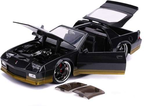 JADA Diecast Model Car Big Time Muscle 31457 Chevy Chevrolet Camaro 1985 1/24 scale new in pack