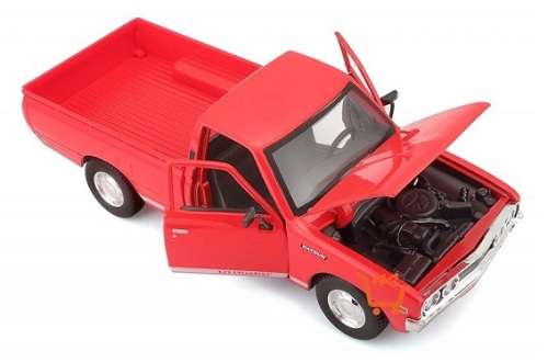 Maisto Diecast Model Car 31522 Datsun 620 Pickup 1973 1/24 scale new in pack