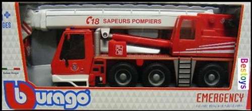 Burago Diecast Model Truck Extending Crane Fire Engine Truck 1/50 scale new in pack