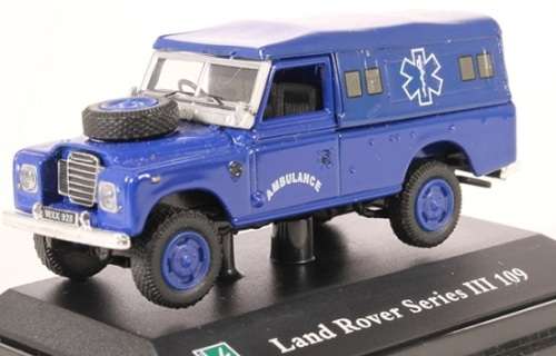 Cararama Hongwell Diecast Model Car Land Rover Series 3 109" inch Hardtop Ambulance 1/72 OO railway