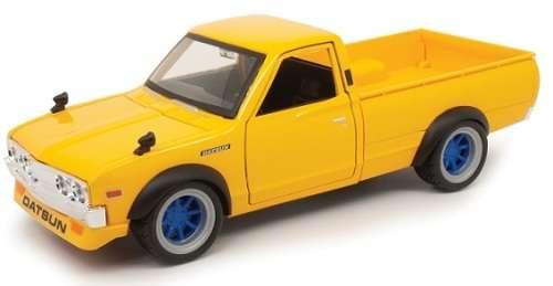 Maisto Diecast Model Car 32528 Design Series Tokyo Datsun 620 Pickup 1973 1/24 scale new in pack