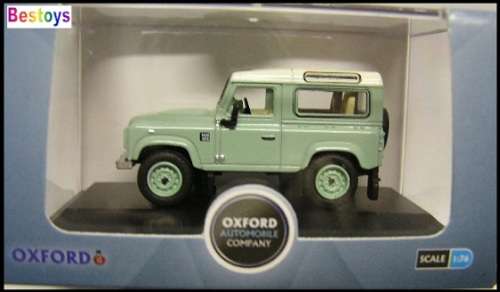 Oxford Diecast Model Car LRDF007HE Land Rover Defender 90 Stationwagon Heritage Release 1/76 OO rail
