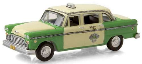 Greenlight Diecast Model Car Exclusive Checker Taxi 1982 1/64 scale new in pack
