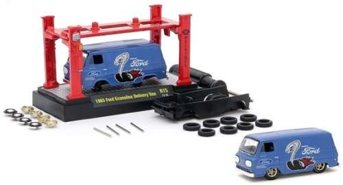 Castline M2 Diecast Model Car Kit Set Ford Econoline Delivery Van 1965 + Workshop lift + extra wheel