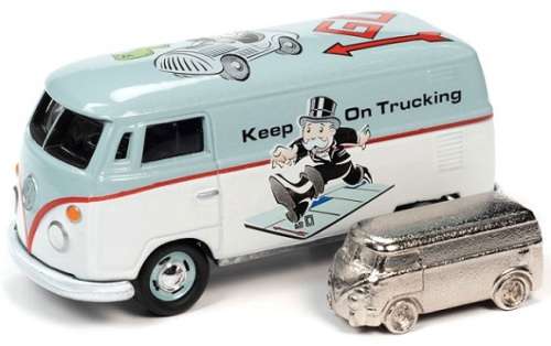 Johnny Lightning Diecast Model Car Pop Culture VW Volkswagen Kombi T 2 Panelvan 1965 "Monopoly" + To