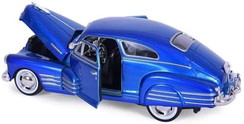Motormax Motor Max Diecast Model Car 73200 Chevy Chevrolet Aerosedan Fleetline 1948 1/24 scale new