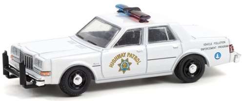 Greenlight Diecast Model Car Hot Pursuit Police Dodge Diplomat 1988 California Highway Patrol 1/64 s