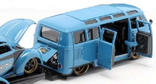 Maisto Diecast Model Car 32752 Design Transport VW Volkswagen Kombi Bus + Beetle + Trailer 1/24 scal