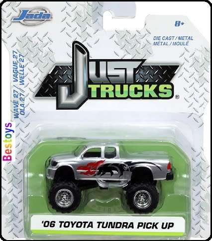 JADA Diecast Model Car Trucks Series Toyota Tundra Pickup 2006 1/64 scale new in pack