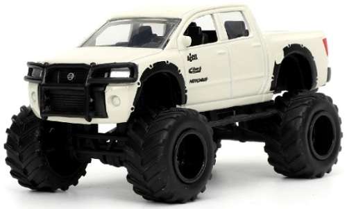 JADA Diecast Model Car Trucks Series Nissan Titan Pickup 2006 1/64 scale new in pack