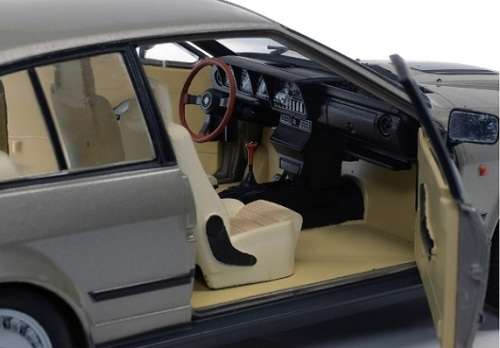 Solido Diecast Model Car S1802304 Alfa Romeo GTV 6 GTV6 1984 1/18 scale new in pack