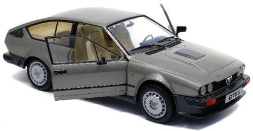 Solido Diecast Model Car S1802304 Alfa Romeo GTV 6 GTV6 1984 1/18 scale new in pack