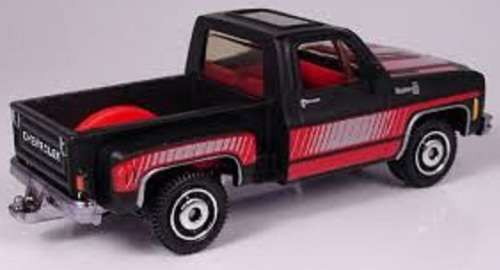 Matchbox Diecast Model Car Retro Chevy Chevrolet Stepside Pickup 1975 1/64 scale new in pack