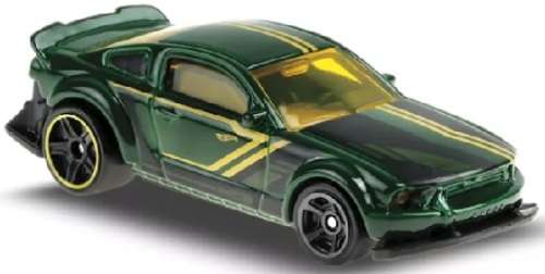 Hotwheels Hot Wheels Diecast Model Car 2020 19/250 Ford Mustang 2005 Dream Garage 1/64 scale new