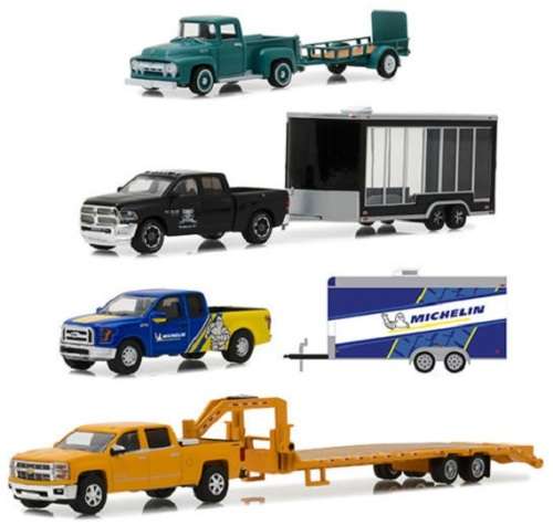 Greenlight Diecast Model Car Set Hitch and Tow Ford F 150 F150 Pickup 2016 + Car Trailer `Michelin`