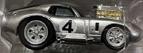 Maisto Muscle Machines Diecast Model Car Shelby Cobra Daytona Coupe 1965 No 4 1/64 scale new in pack