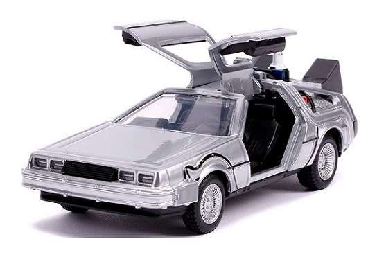 JADA Diecast Model Car 30541 Hollywood Delorean Time Machine Back to the Future 2 Movie Film TV 1/32