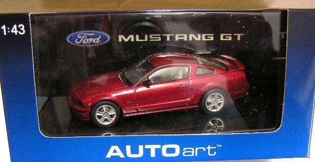 Autoart Diecast Model Car 52762 Ford Mustang GT 2005 1/43 scale new in pack
