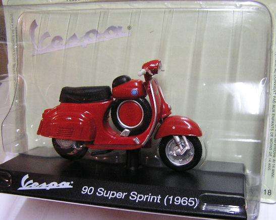 Vespa Scooter Collection 90 Super Sprint 1965 , 1/18 scale , diecast new in blister pack