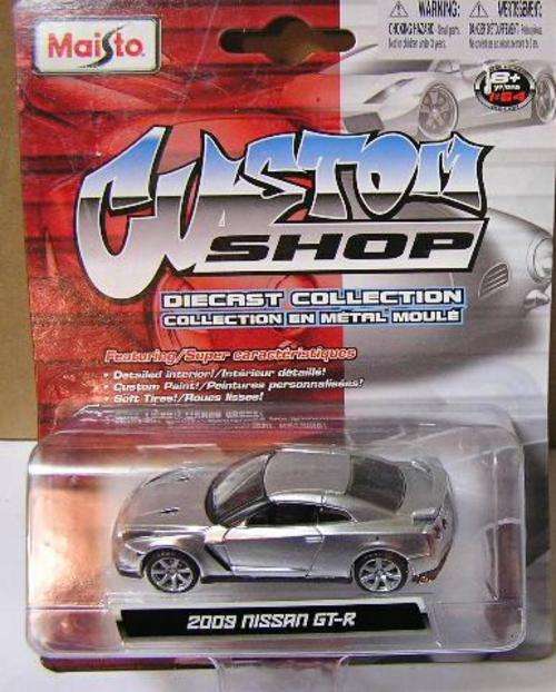 Maisto Diecast Model Car Custom Shop , Nissan GTR GT R 2009 , 1/64 scale , new in blister pack