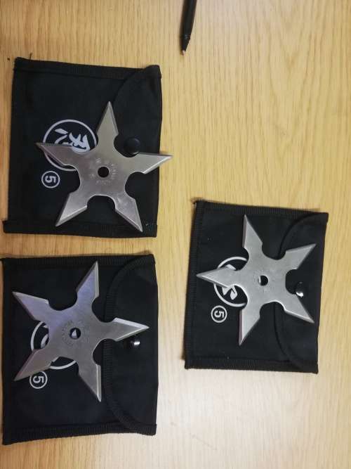 3 x Ninja Stars with pouches