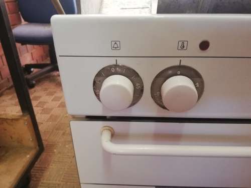 Defy 600C Slimline Oven - White