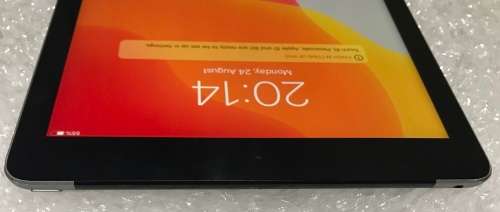 APPLE IPAD 6 10.2" - A1954 SPACE GREY 32GB WORKING 100% WITH SMALL CRACK