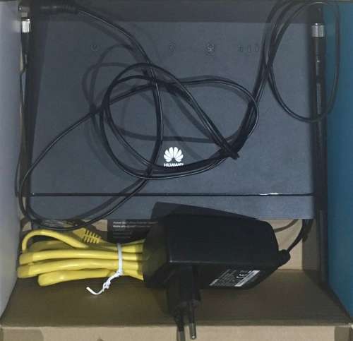 HUAWEI ROUTER B315S-936 GOOD WORKING CONDITION