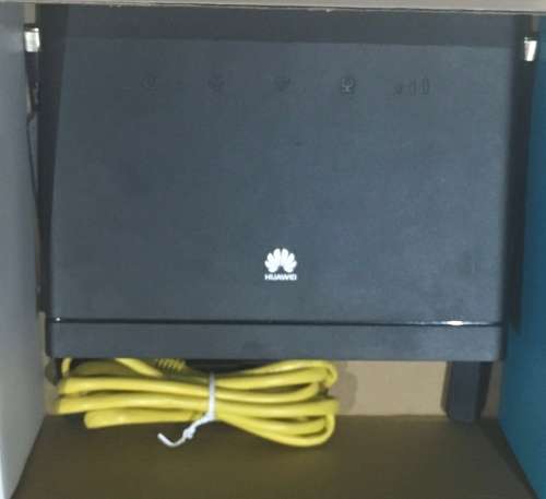 HUAWEI ROUTER B315S-936 GOOD WORKING CONDITION