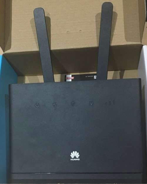 HUAWEI ROUTER B315S-936 GOOD WORKING CONDITION