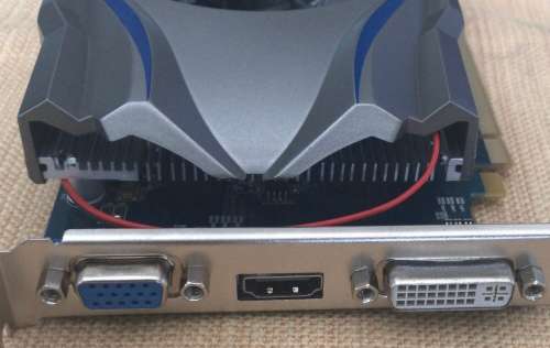 AMD Radeon HD 6670 1GB GRAPHICS CARD IN GOOD WORKING CONDITION