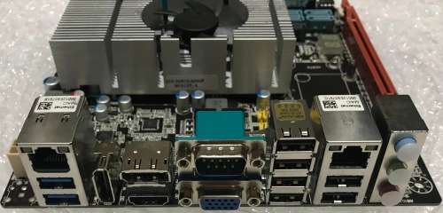 MOTHERboard AMD WITH INTERGRATED GRAPHICS CARD - S/N - M192700000264 IN GOOD WORKING CONDITION