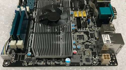 MOTHERboard AMD WITH INTERGRATED GRAPHICS CARD - S/N - M192700000264 IN GOOD WORKING CONDITION