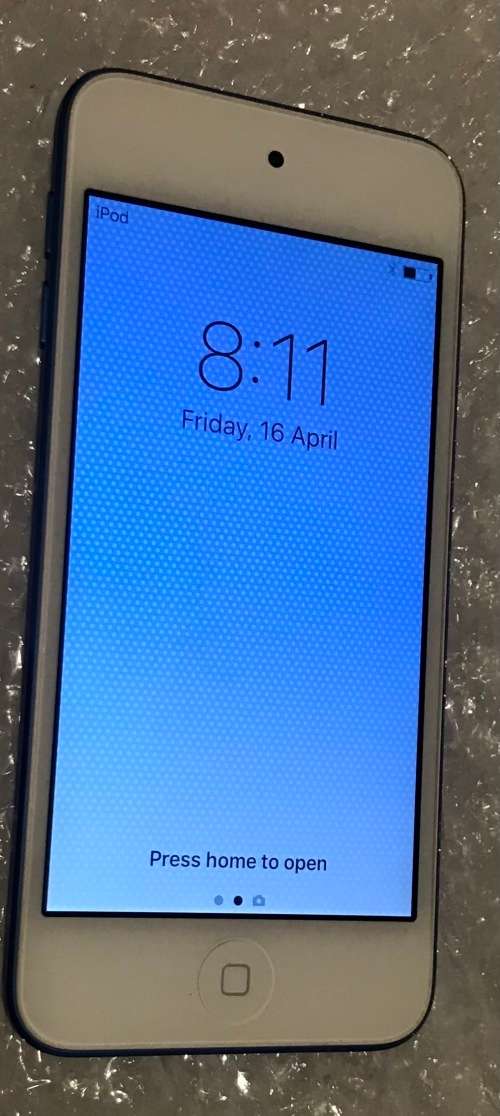 APPLE IPOD A1574 64GB BLUE IN GOOD WORKING CONDITION -