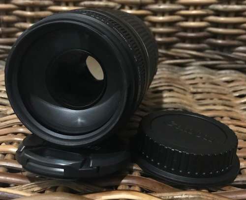 Canon Lens 75-300mm III IN Good workINg Condition - OFF